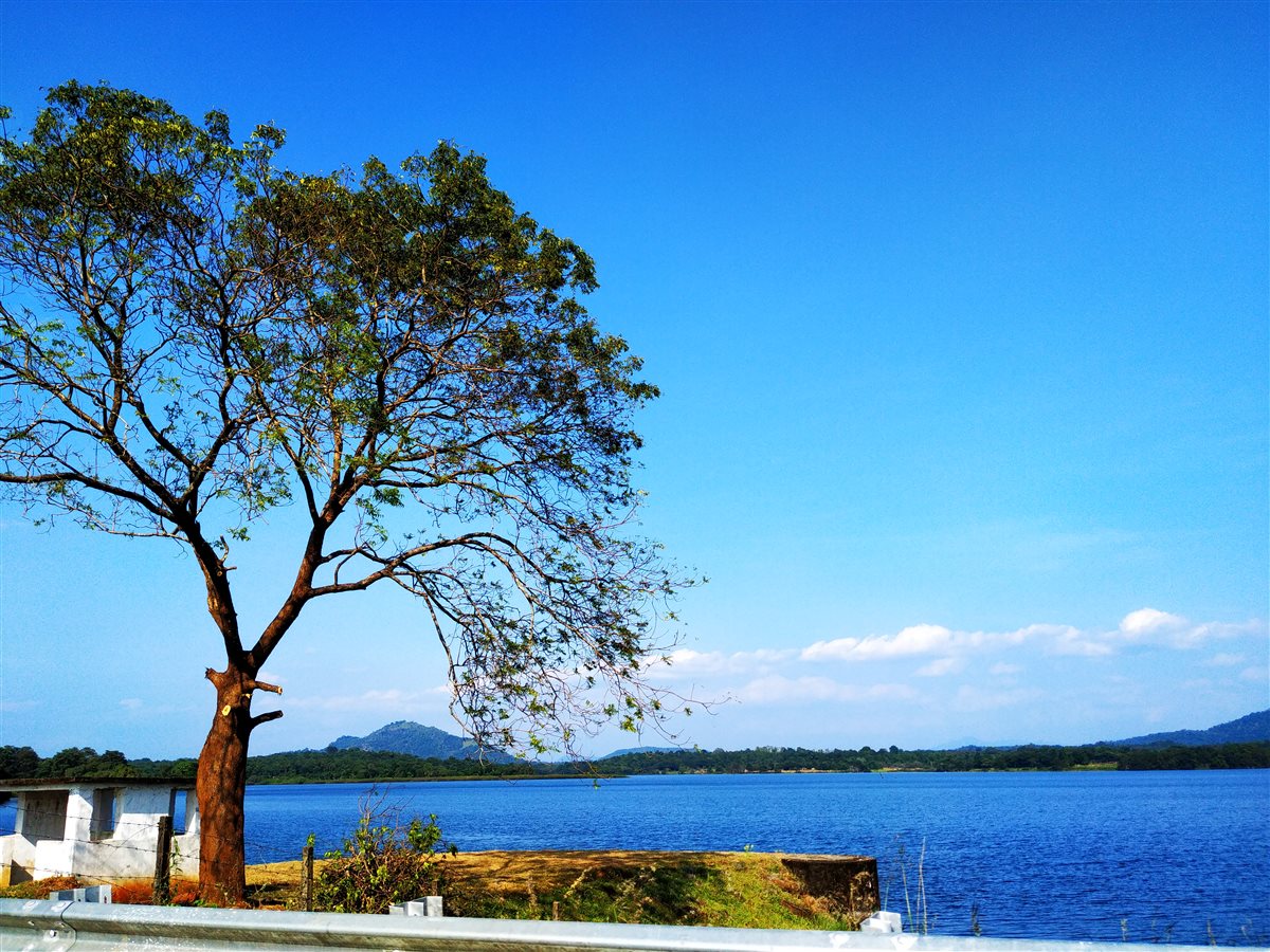 Sorabora Wewa Reservoir & Sluice